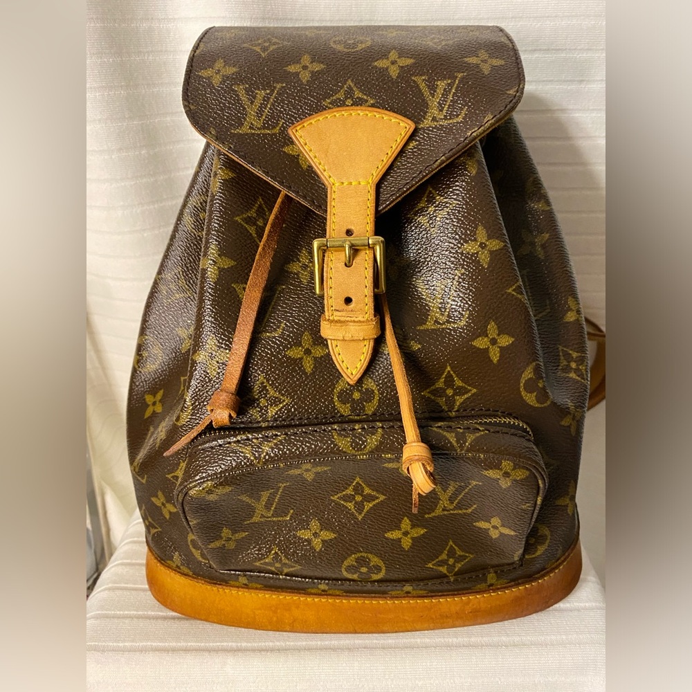 Louis Vuitton Montsouris Unisex Backpack - Monogram Canvas